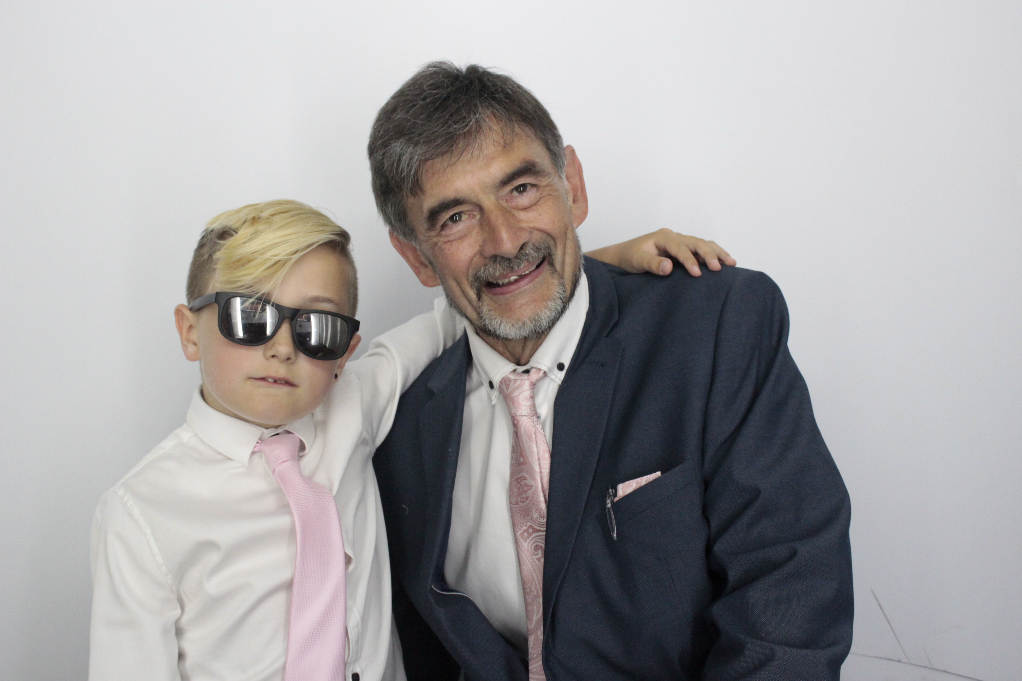 James and Tracy’s wedding  | View more photos from the event at gallery.myphotoboothexperience.co.uk/u/MyPhotoBoothExperienceLtd/James-and-Tracy’s-wedding